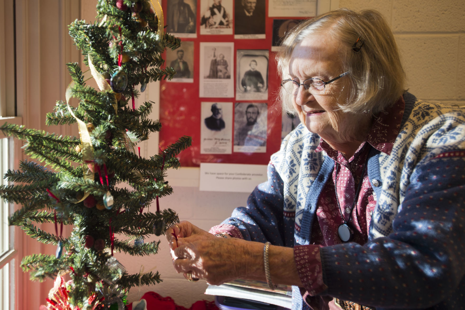 Holiday Market at the Campbell County Historic Courthouse 01